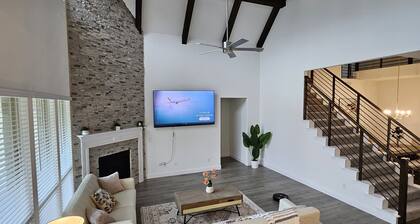 Songbird Luxury Retreat — a Modern 4BR Getaway in Wylie, Near Lake Lavon