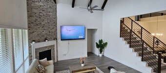 Songbird Luxury Retreat — a Modern 4BR Getaway in Wylie, Near Lake Lavon