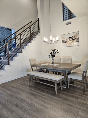 Dining - Songbird Luxury Retreat — a Modern 4BR Getaway in Wylie, Near Lake Lavon (Wylie)