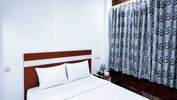 Superior Double Room | Desk, free WiFi