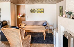 TV - Amazing home in søby ærø with WiFi (Søby Ærø)
