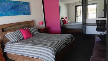 3 chambres, Wi-Fi, draps fournis
