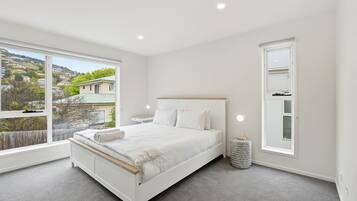 3 bedrooms, iron/ironing board, travel cot, WiFi