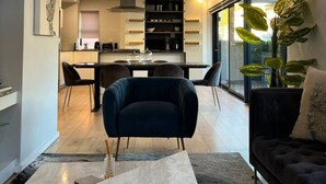 House - Sea Point Oasis Two Bedroom Apartment (Cape Town)