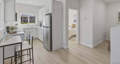 Splendid 1-bedroom apartment in delightful La Mesa with AC and Laundry