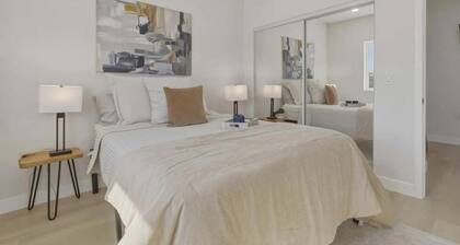 Splendid 1-bedroom apartment in delightful La Mesa with AC and Laundry