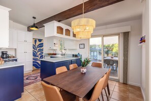 Dining - Love Garden – Spiritual Retreat, 2 bedroom oasis, perfect location (Sedona)