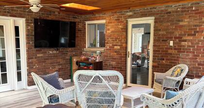 Newly Renovated Historic Ohio Riverfront Home in South Point, Near Huntington