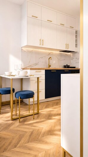 Fridge, oven, stovetop, dishwasher - Garbary Old Town Chic Studio (Poznań)