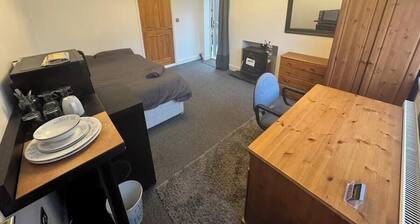 Studio sleeps 2 with Parking