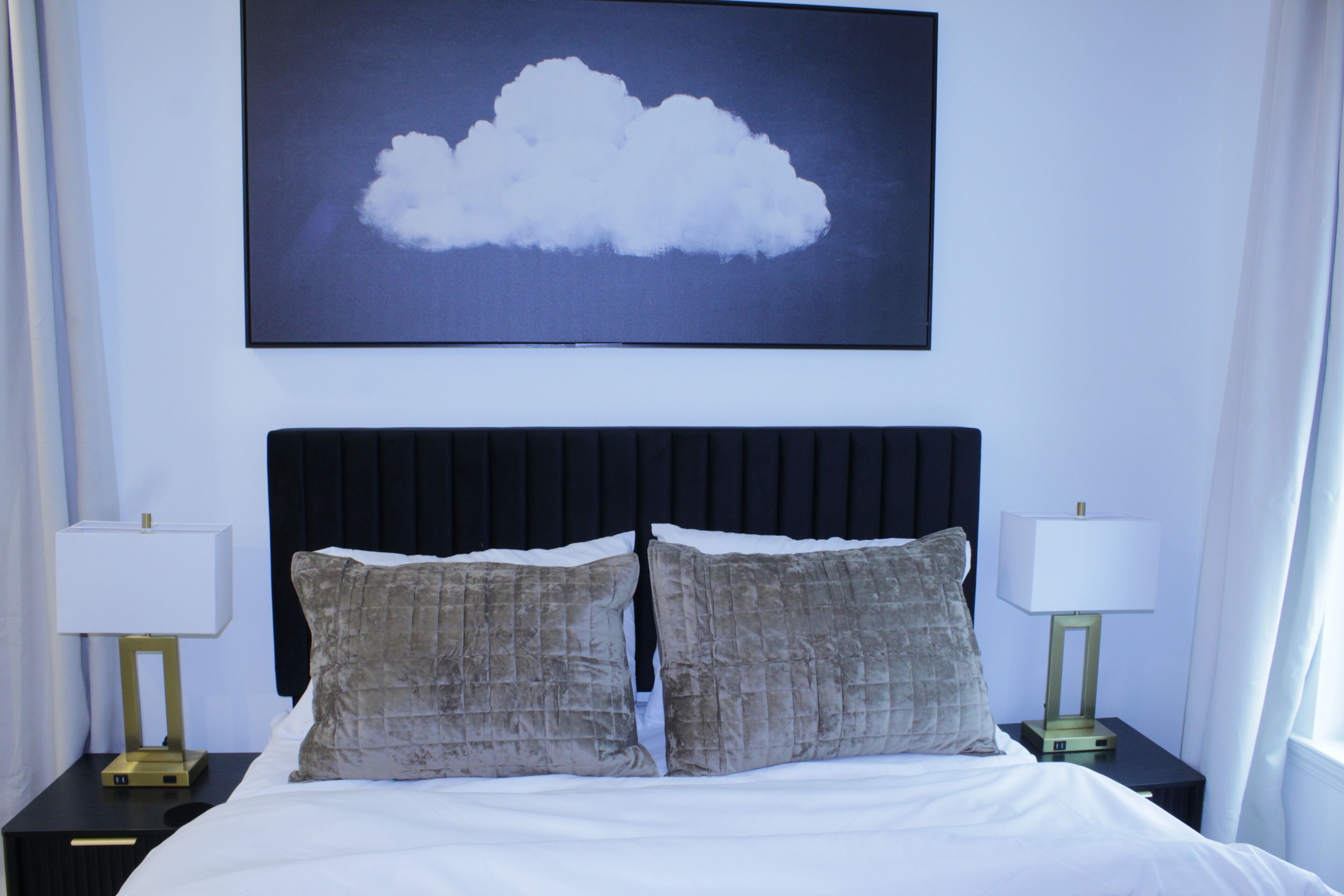 2 bedrooms, desk, iron/ironing board, WiFi (free)