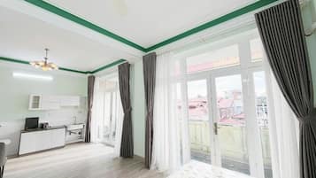 Familienzimmer, Balkon, Stadtblick | Innenbereich