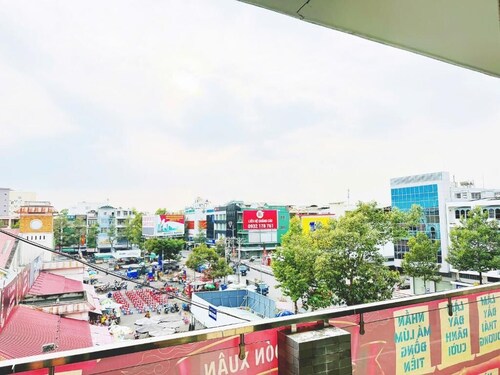 Minihouse 365 holdings Ly Hong Thanh