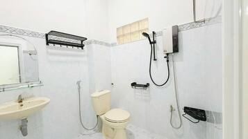 Double Room | Bathroom | Slippers