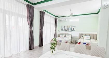 Minihouse 365 holdings Ly Hong Thanh