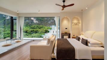 Luxury Double Room | Desk, laptop workspace, free WiFi, bed sheets
