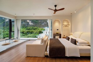 Quarto casal superluxo | Escrivaninha, espaço de trabalho para notebook, Wi-Fi de cortesia