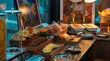 Desayuno buffet incluido todos los días