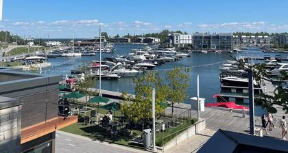 FRIDAY HARBOUR WATERFRONT CHIC GETAWAY