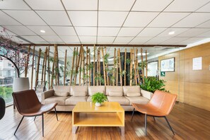 Lobby - IMPERIAL JADE SUITES at LANCASTER (Sai Gon)