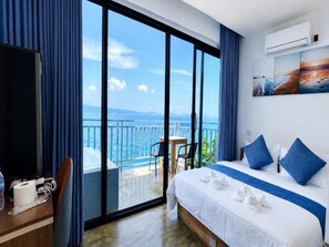 Bangalô básico, sacada, vista para o oceano | Cofres nos quartos, Wi-Fi de cortesia