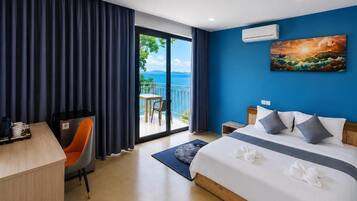 In-room safe, free WiFi