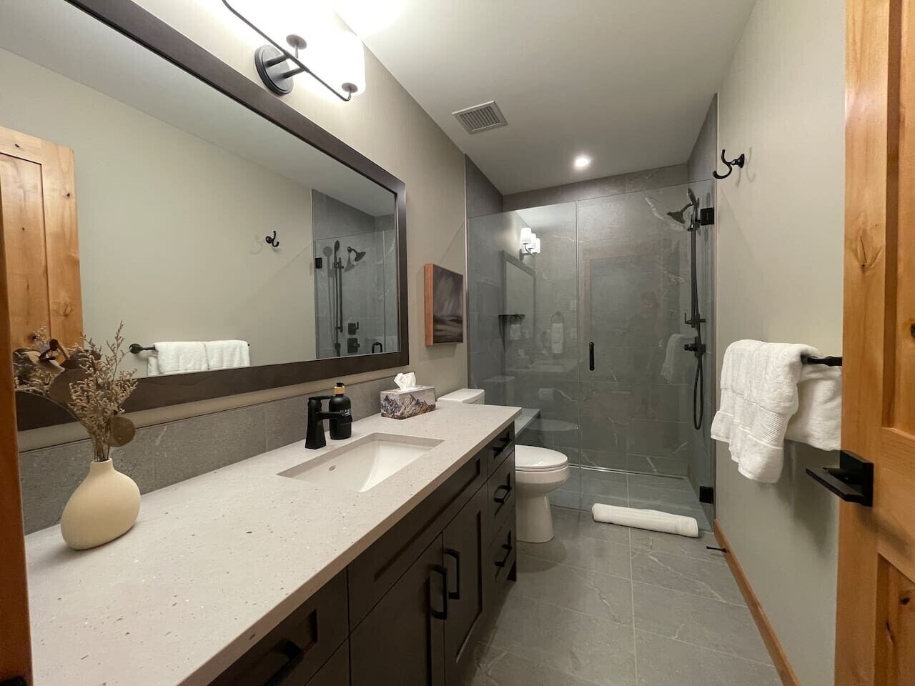 Hair dryer, towels