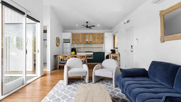 TV, fireplace, offices