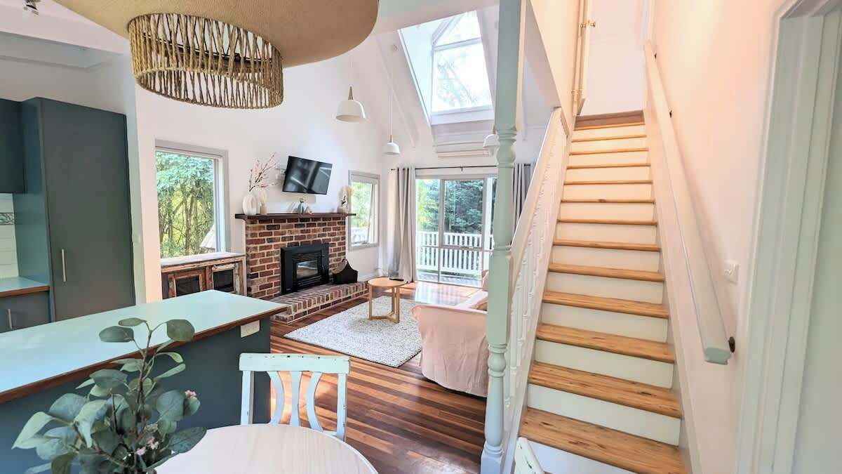 TV, fireplace, offices