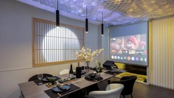 Comfort Villa | Dining