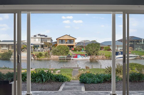 Interior - Britannia Bliss - Waterfront Escape on Hindmarsh Island (Hindmarsh Island)