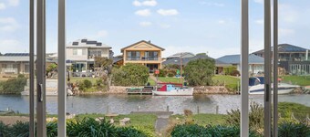 Britannia Bliss - Waterfront Escape on Hindmarsh Island