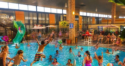 Comfortable hotel suites in enchanting Oklahoma City with fitness room, pool.