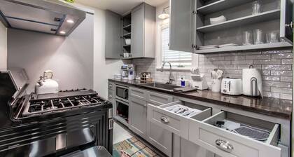 The Bayside Loft on Ocean Drive Sleeps 4