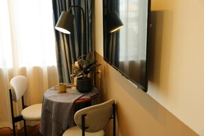 Superior Double Room, Non Smoking, Mountain View | Dining - Zhangjiajie Thirty One  (Zhangjiajie)