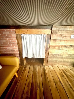 Interior - The Cavern Haus at Cavern Court - Sleeps 11-Exit 8 (Clarksville)
