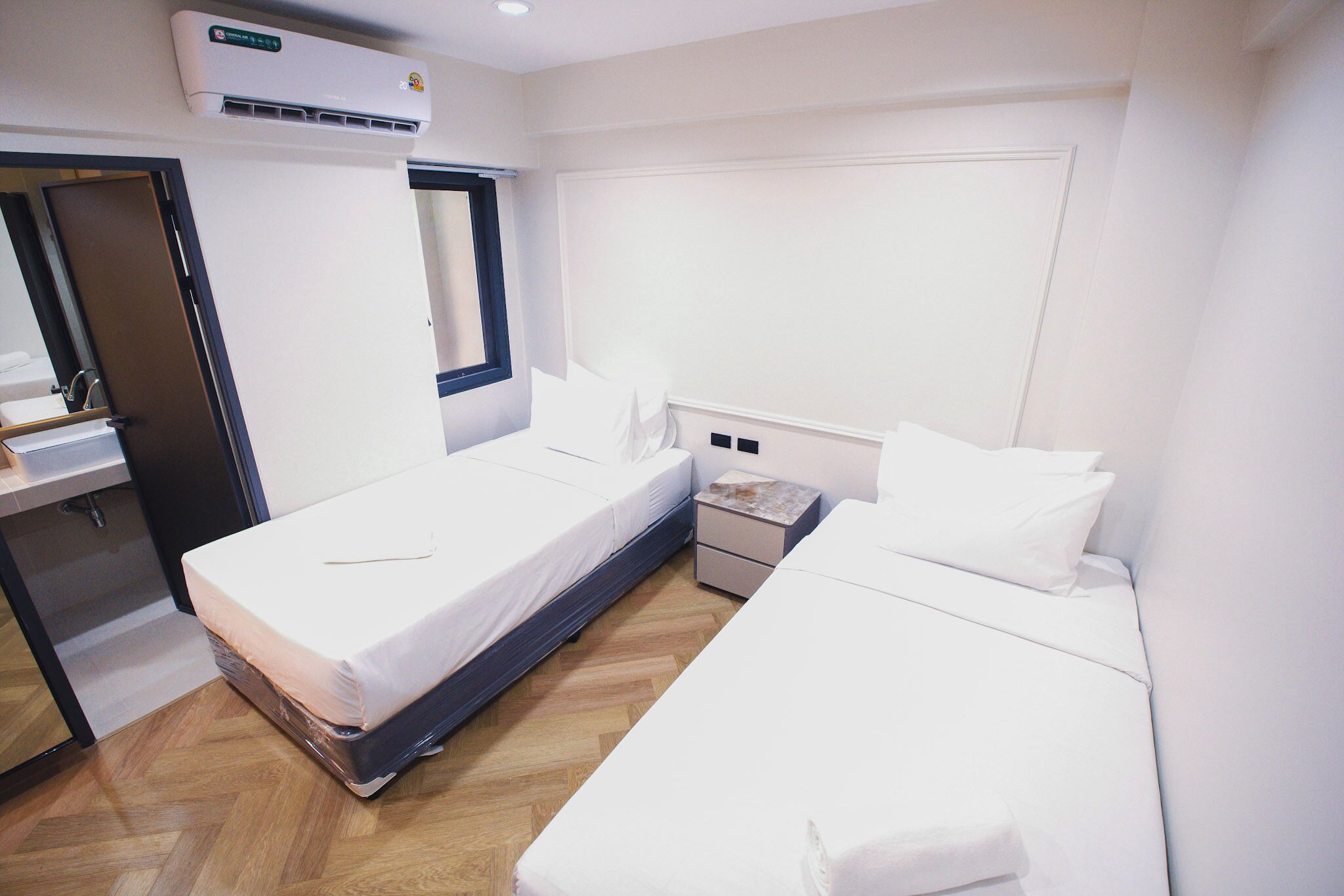 Twin Room, City View | WiFi (free), bed sheets