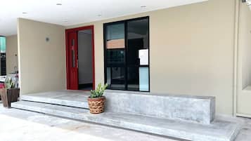 Depan hartanah