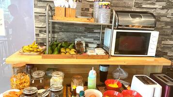 Daily local cuisine breakfast for a fee
