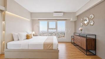 Apartment, 3 Bedrooms, City View | Pemandangan dari bilik