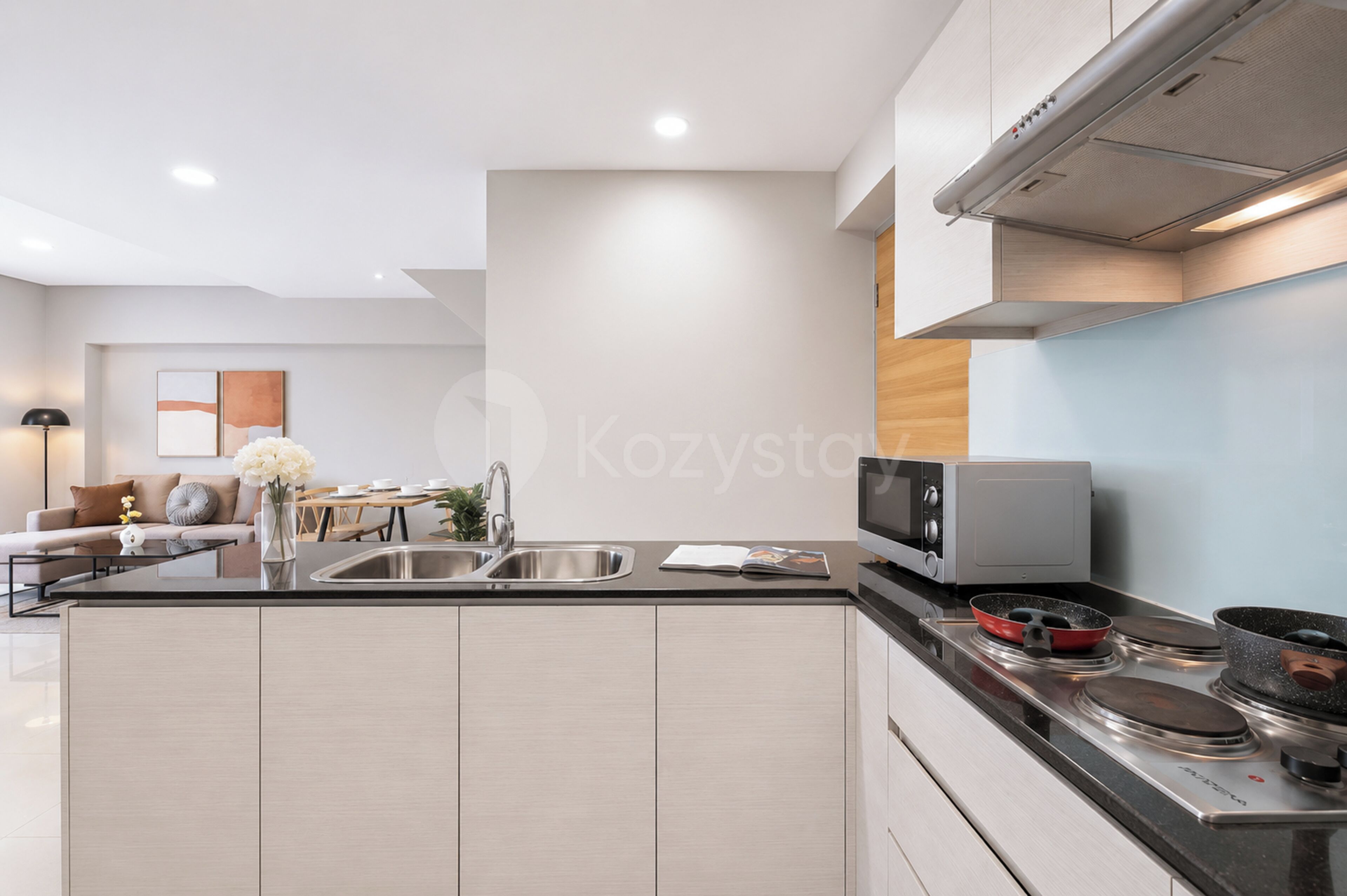 Appartement, 3 chambres, vue sur la ville | Cuisine privée | Réfrigérateur grande capacité avec congélateur, four à micro-ondes