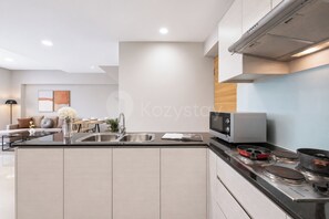 Private kitchen - Magnolia by Kozystay - Kebon Jeruk (Jakarta Selatan)
