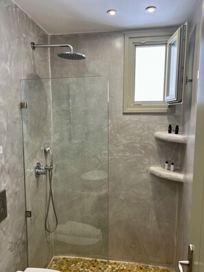 Economy Studio | Bathroom - Ione Inn (Chora)