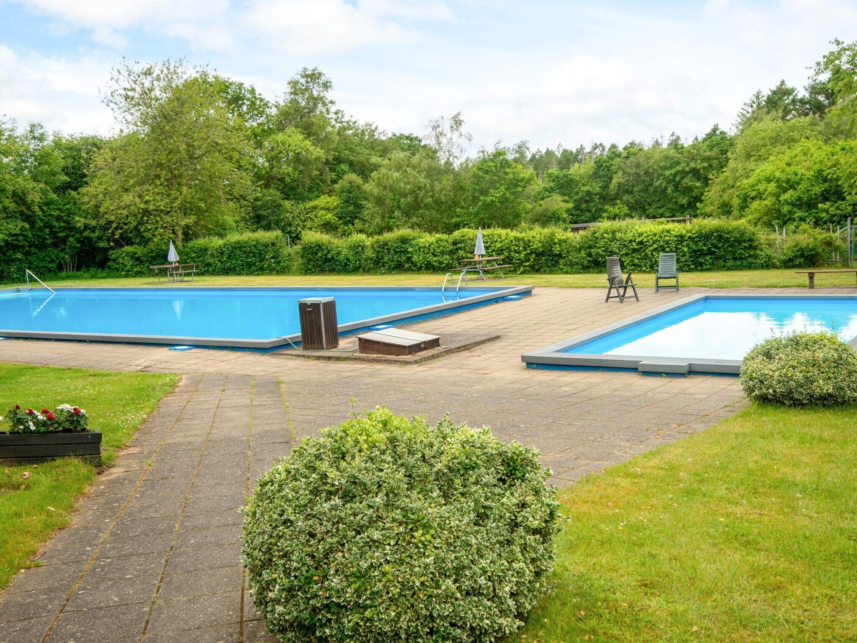 House | Pool
