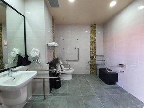 Bathroom - Nongnooch Tradition Resort (Sattahip)
