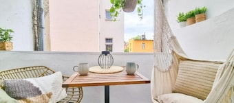 Serene 1-bedroom apartment with charming balcony in the heart of Giant Mountains