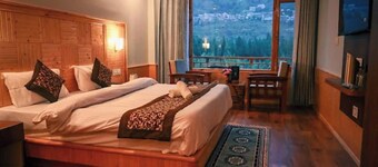 Old Manali Retreat