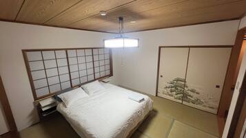 10 bedrooms, iron/ironing board, WiFi, bed sheets