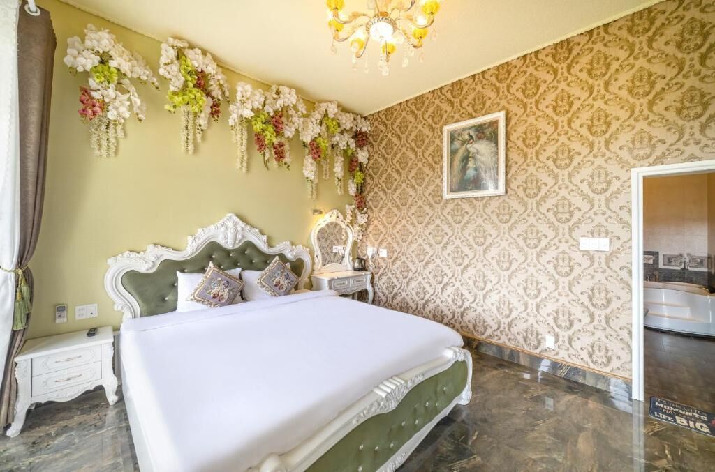 Deluxe Double Room, Balcony, Valley View | Soundproofing, iron/ironing board, free WiFi, wheelchair access