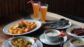 Alimentos y bebidas
